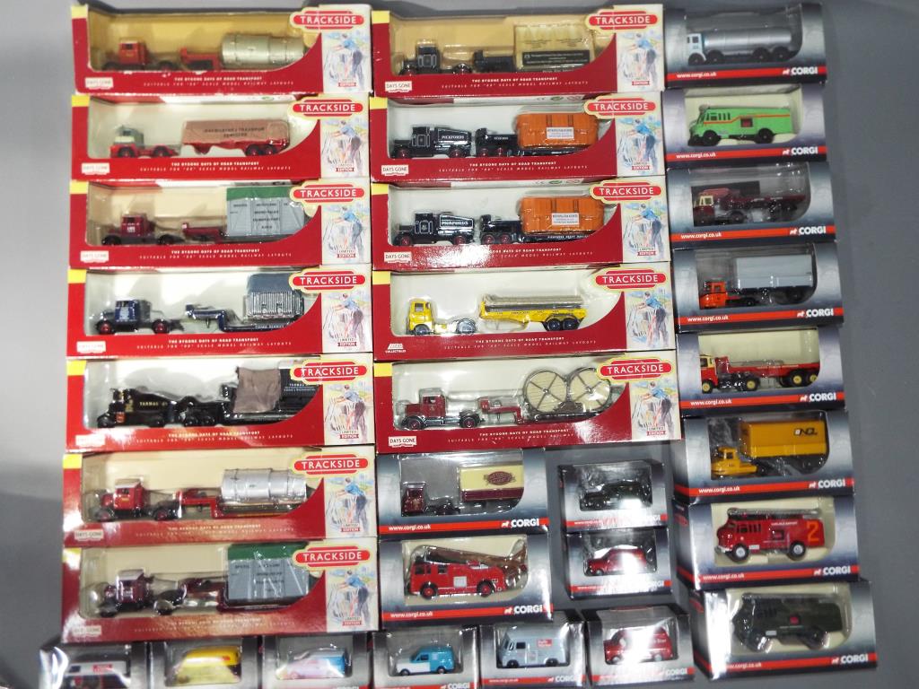 Diecast model vehicles - Lledo and Corgi Trackside - a lot consisting of 30 scale model vehicles in