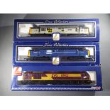 Lima - Three boxed OO gauge diesel locomotives. Lot includes 204711A8 Class 37 Op.No.