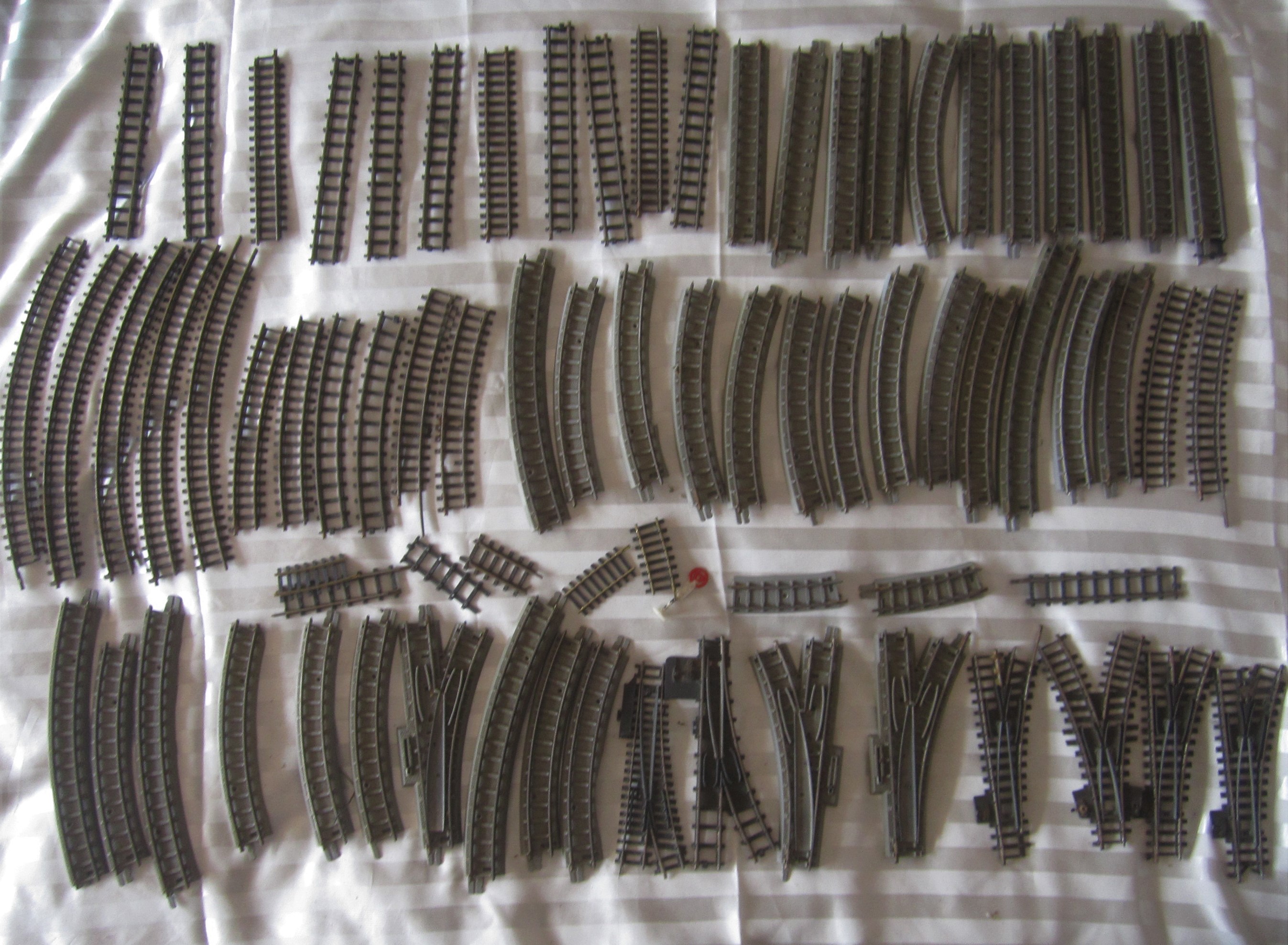 RAILWAYS - TRIANG OO GAUGE TRACK 70+ ITEMS