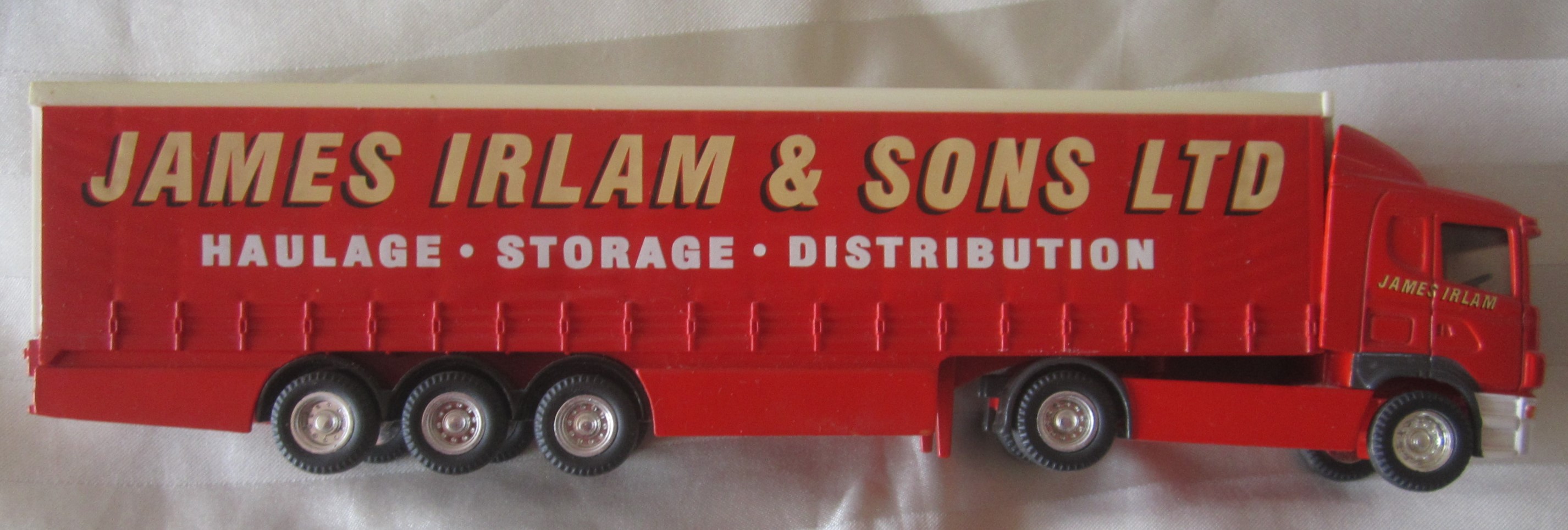 CORGI LIMITED EDITION COACHES PARRYS & WALLACE ARNOLD + IRLAM LORRY - Image 4 of 4