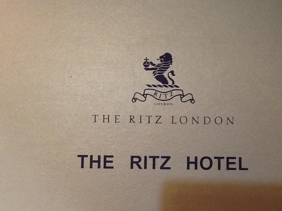 RARE RITZ HOTEL JIGSAW 46 X 31 cm - Image 3 of 5