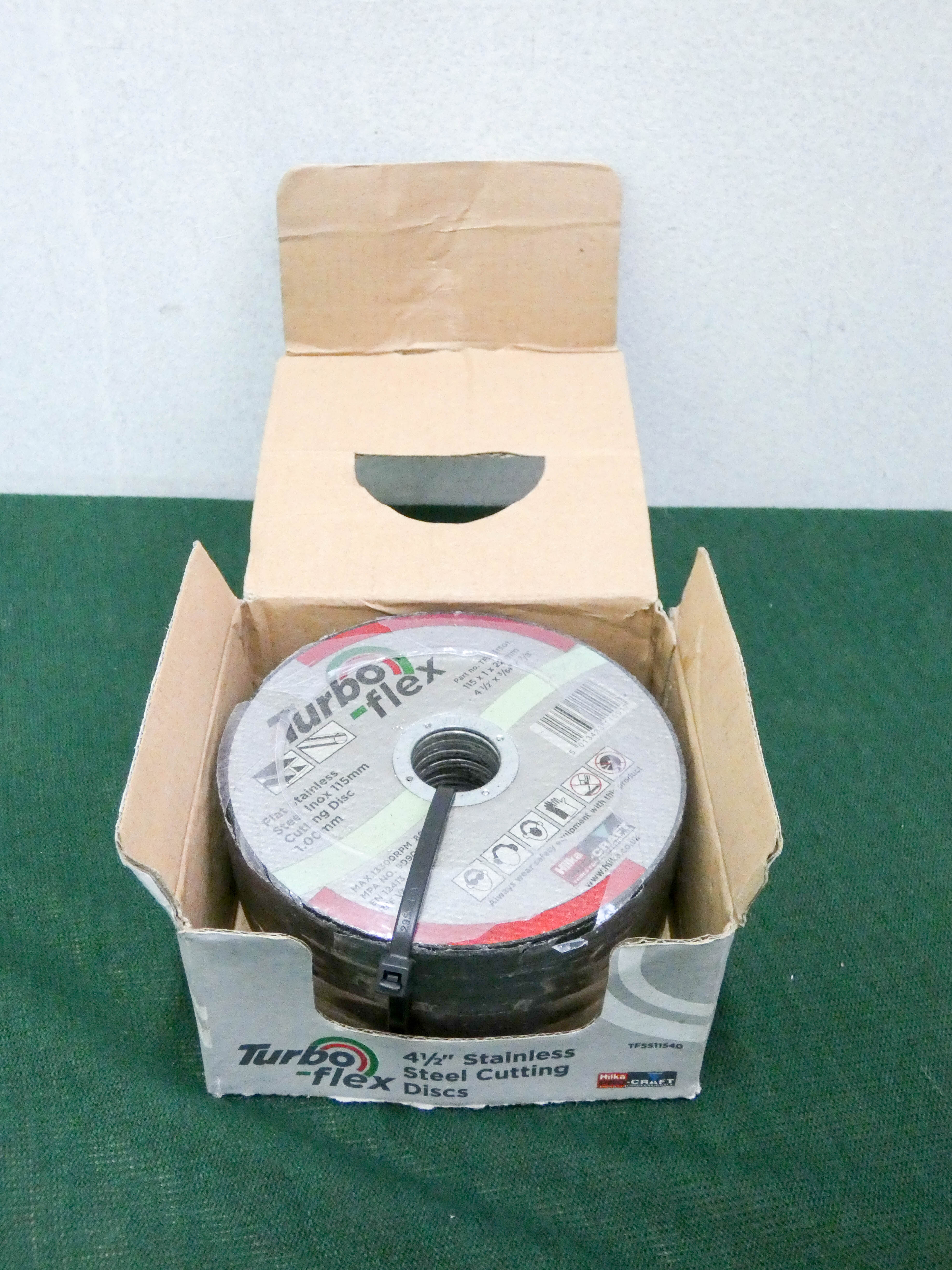 Forty 4 1/2" splitting cutting discs