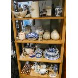A very large quantity of assorted mixed china,