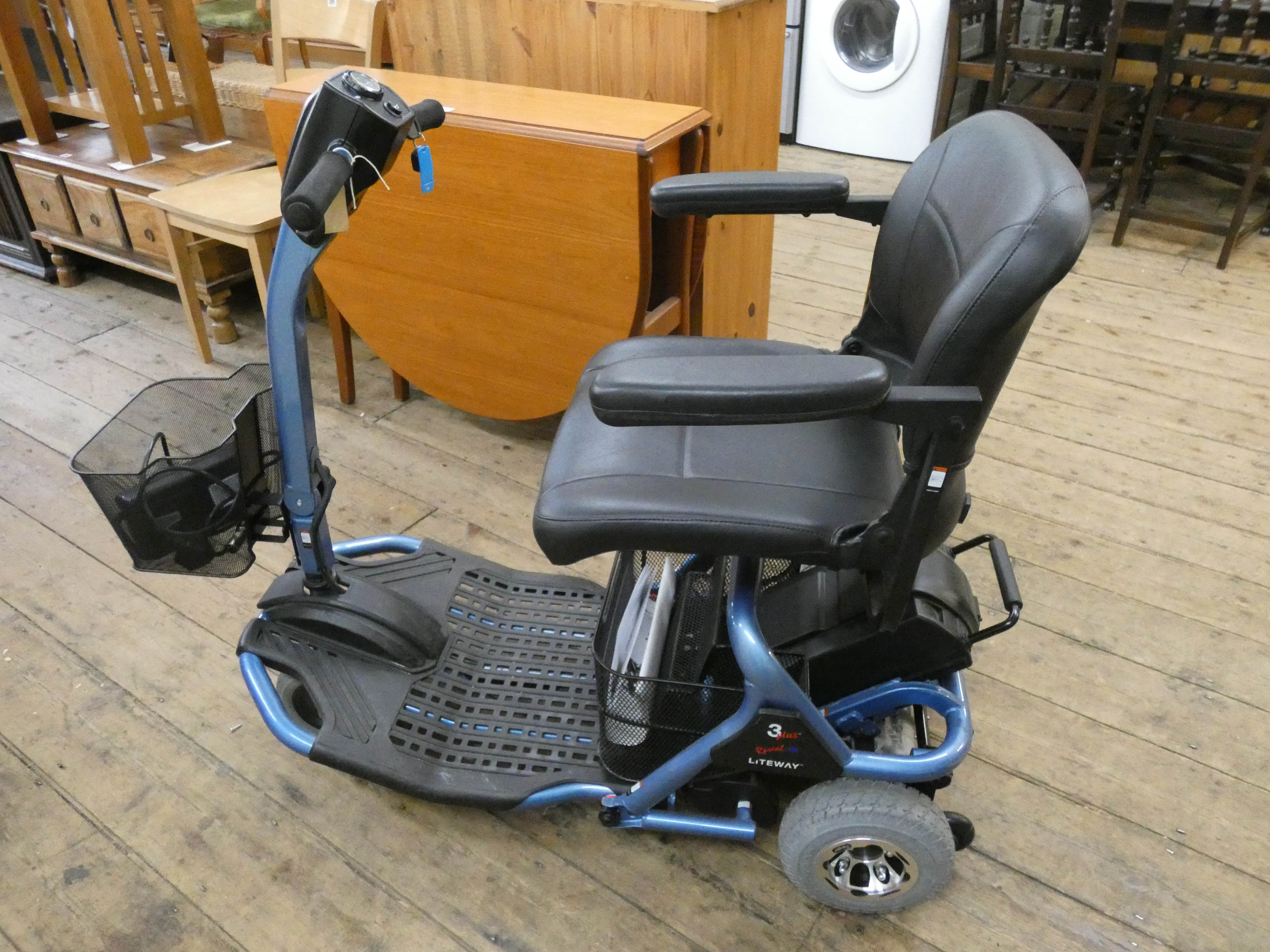 A Litewal 3 Mobility scooter in good clean condition