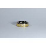 Quality 18ct two tone gold wedding band, 6mm with three diamonds inset 9.