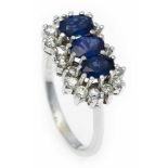 Saphir-Brillant-Ring WG 585/000 mit 3 oval fac. Saphiren 6 x 4 mm in guter Farbe und 18Brillanten,