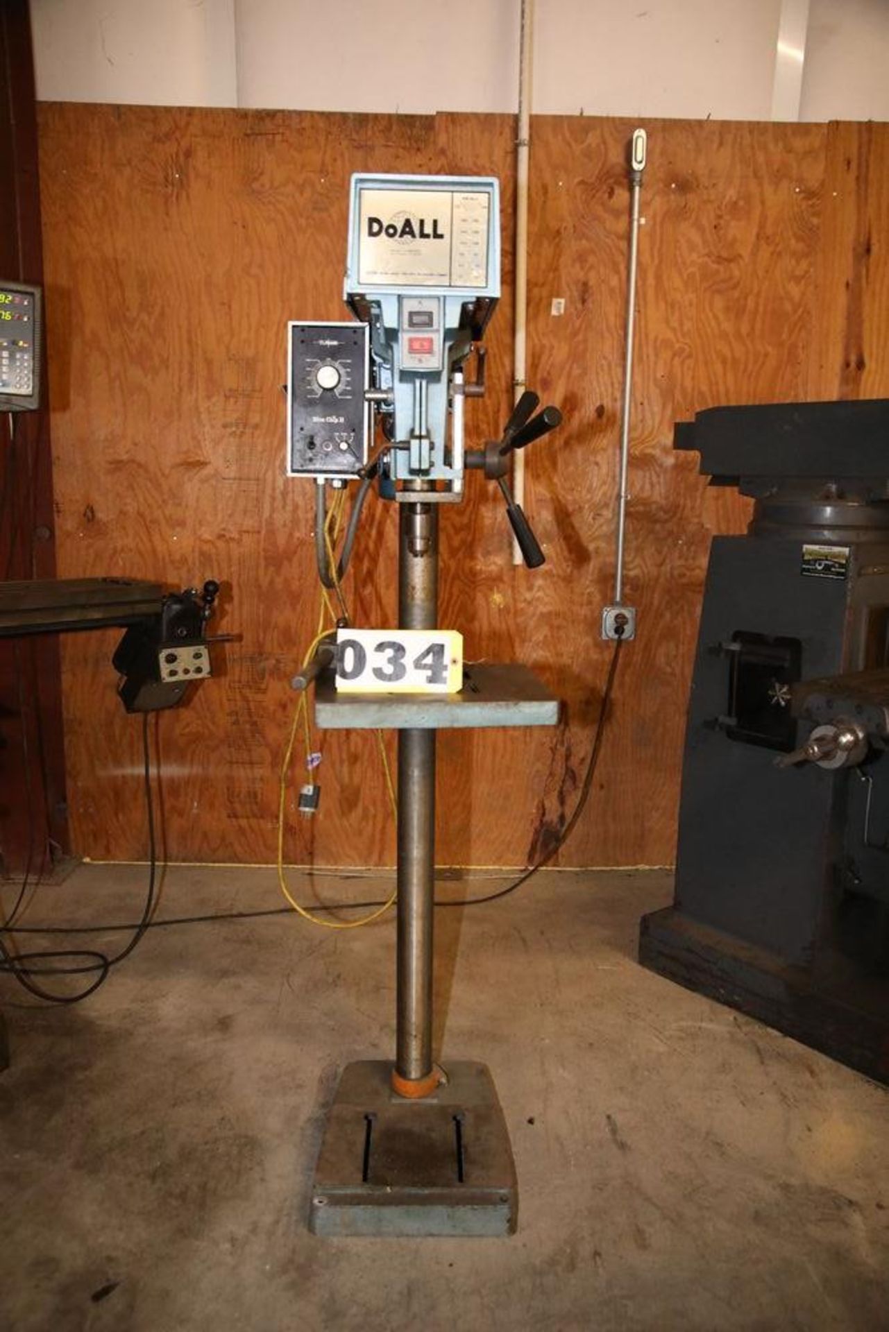 DOALL MODEL 15 VERTICAL DRILL PRESS 250-5000 RPM STEP PULLEY