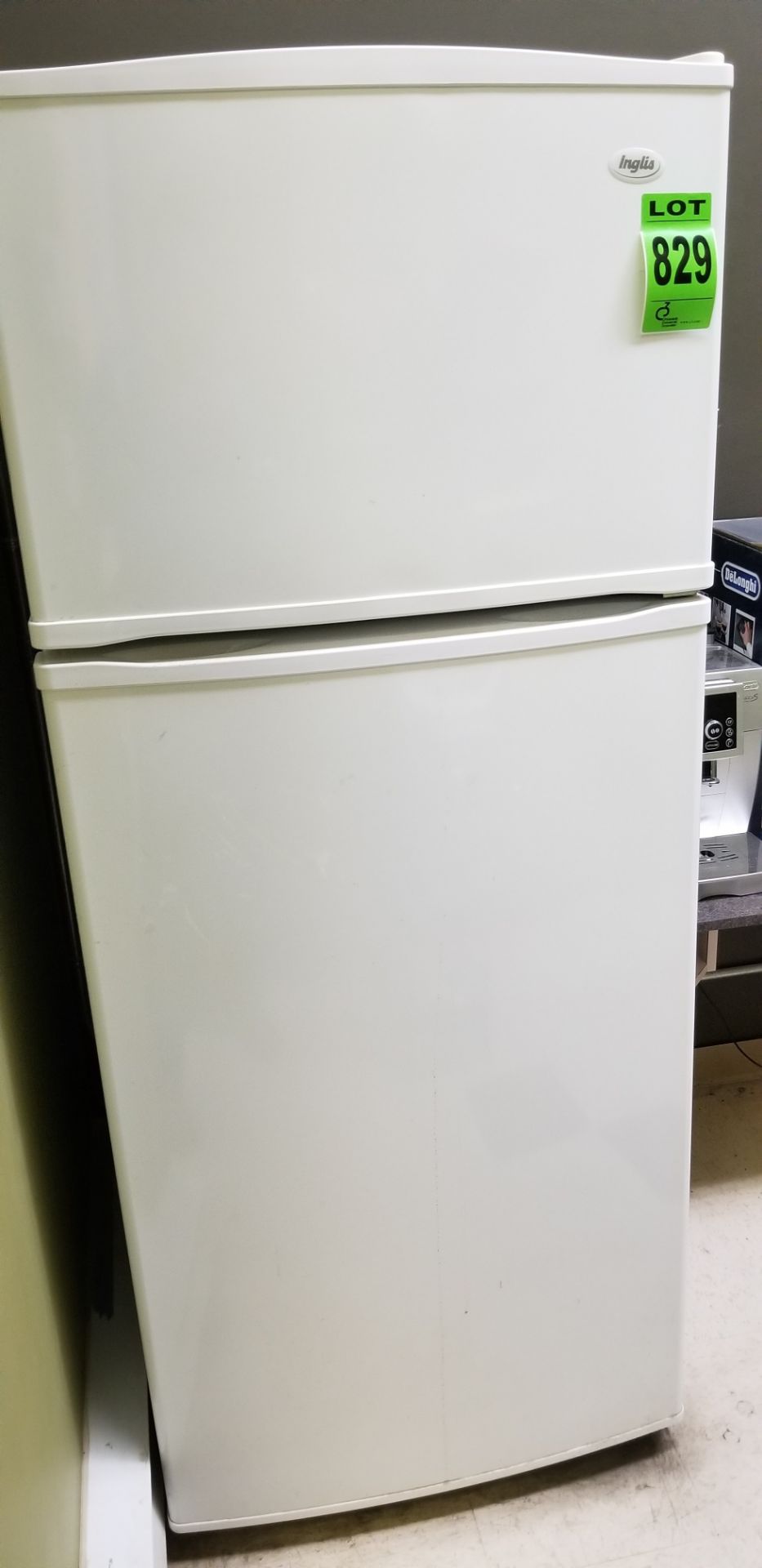 INGLIS refrigerator and freezer // Réfrigérateur et congélateur INGLIS