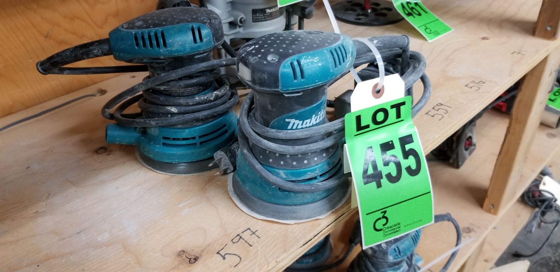 (2) MAKITA Grinder mod. B05030, Wheel Size: 5", 120V, 60HZ//(2) Meuleuse MAKITA mod. B05030,