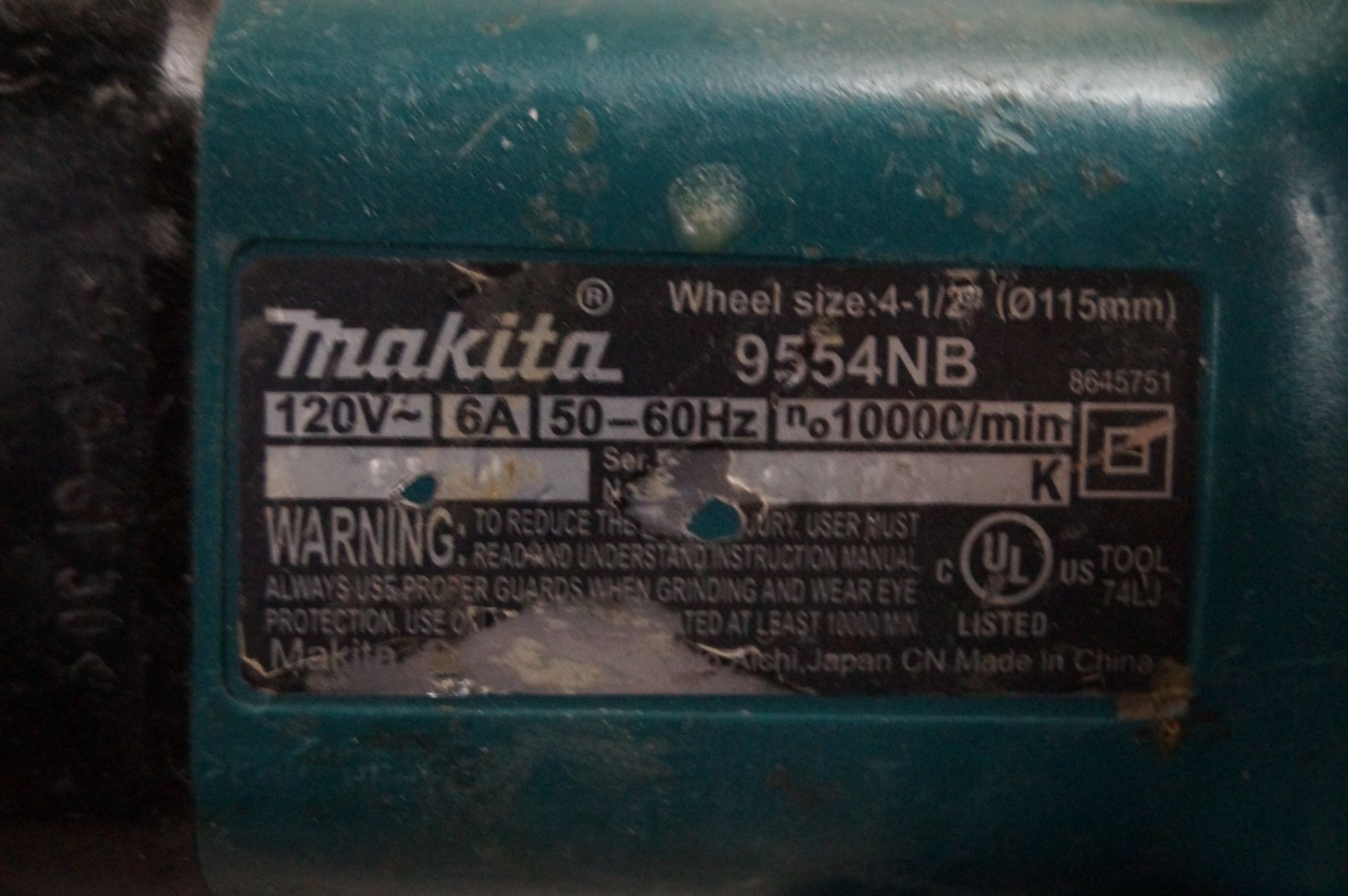 MAKITA Sander mod. 9554NB. Wheel Size 4.5"//Ponceuse MAKITA mod. 9554NB. Taille de roue 4.5". - Image 2 of 2