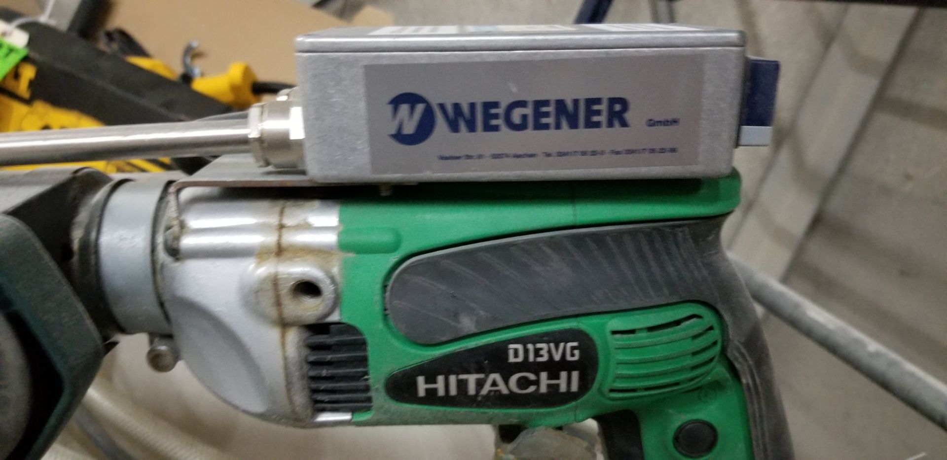 HITACHI Drill mod. D13V6 w/ Wegener SIGMAEC 230V, 3680W//Foret HITACHI mod. D13V6 avec générateur - Image 3 of 4