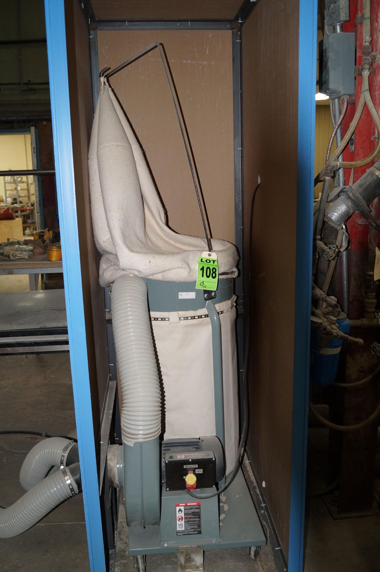 KING INDUSTRIAL KC-3109C Dust Collector, 2 HP, 220V, 1200CFM//Dépoussiéreur 2HP KING INDUSTRIAL KC- - Image 2 of 6