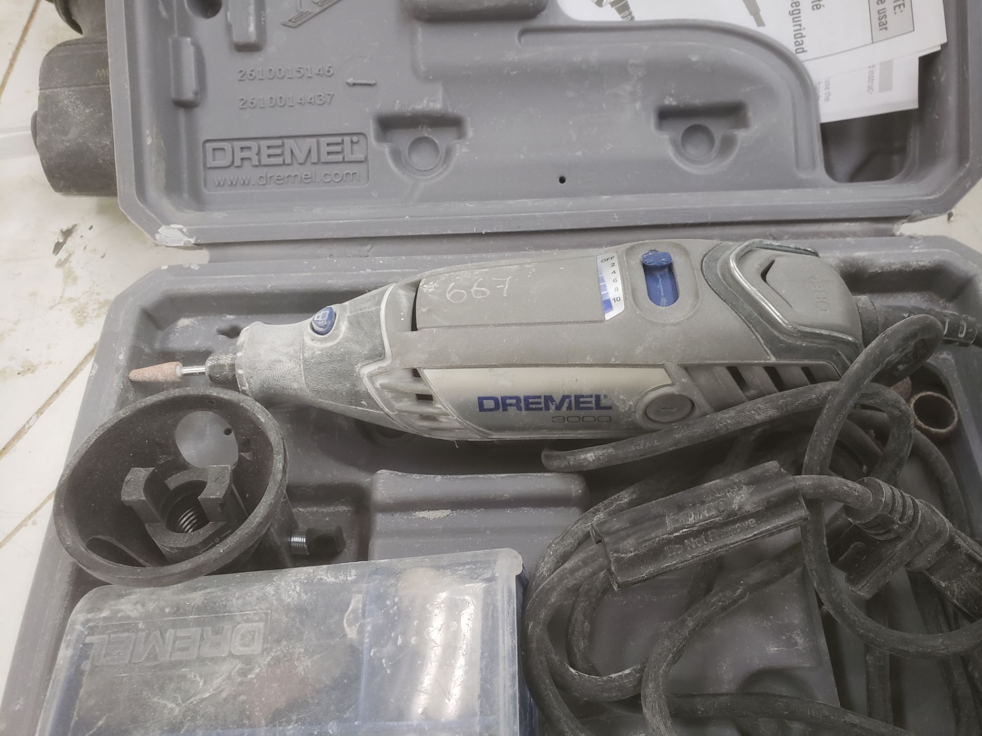 DREMEL mod. 3000 with accessories//DREMEL mod. 3000 avec accessoires - Image 2 of 5