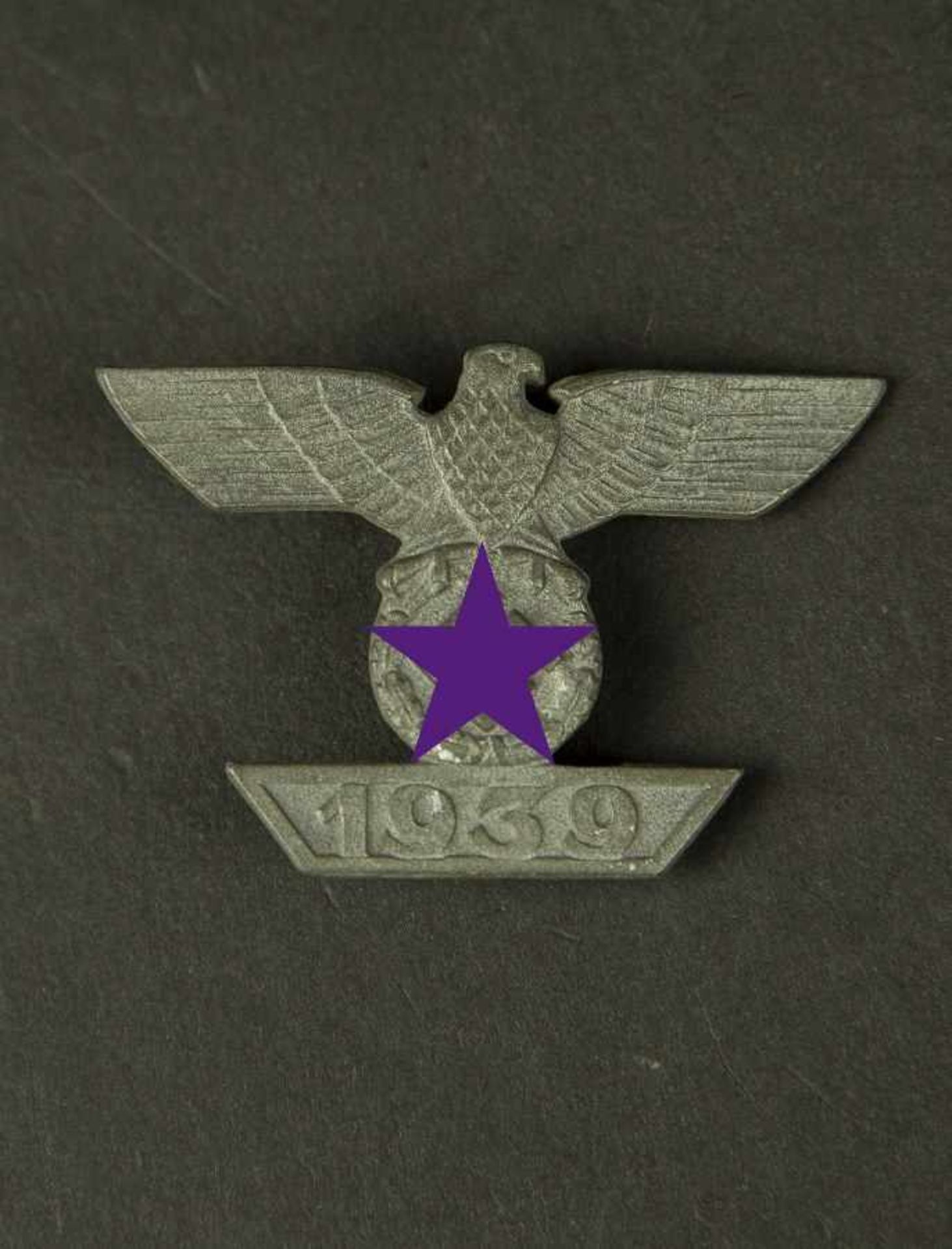 Ensemble d'insigne de la HeerComprenant un badge des blessés en argent, attache complète et - Bild 3 aus 4