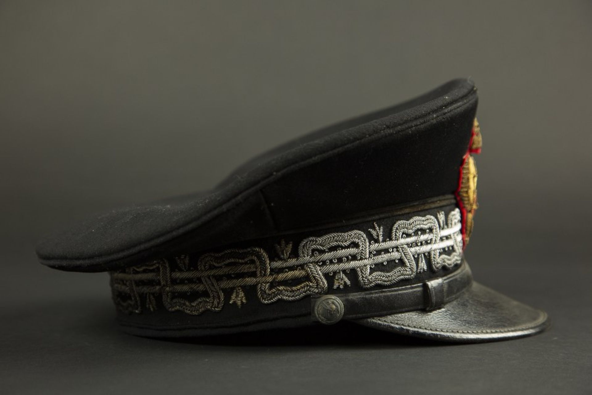 Casquette de général de brigade italien en grande tenueEn tissu noir, comportant les grecs brodés - Bild 4 aus 4