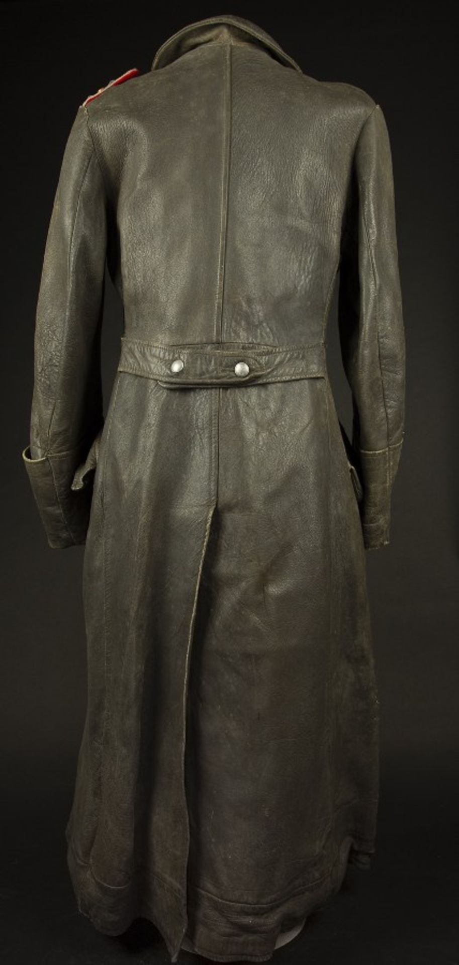 Manteau en cuir d'un Hauptmann du 109ème régiment d'artillerieEn cuir noir, la majorité des - Bild 3 aus 4