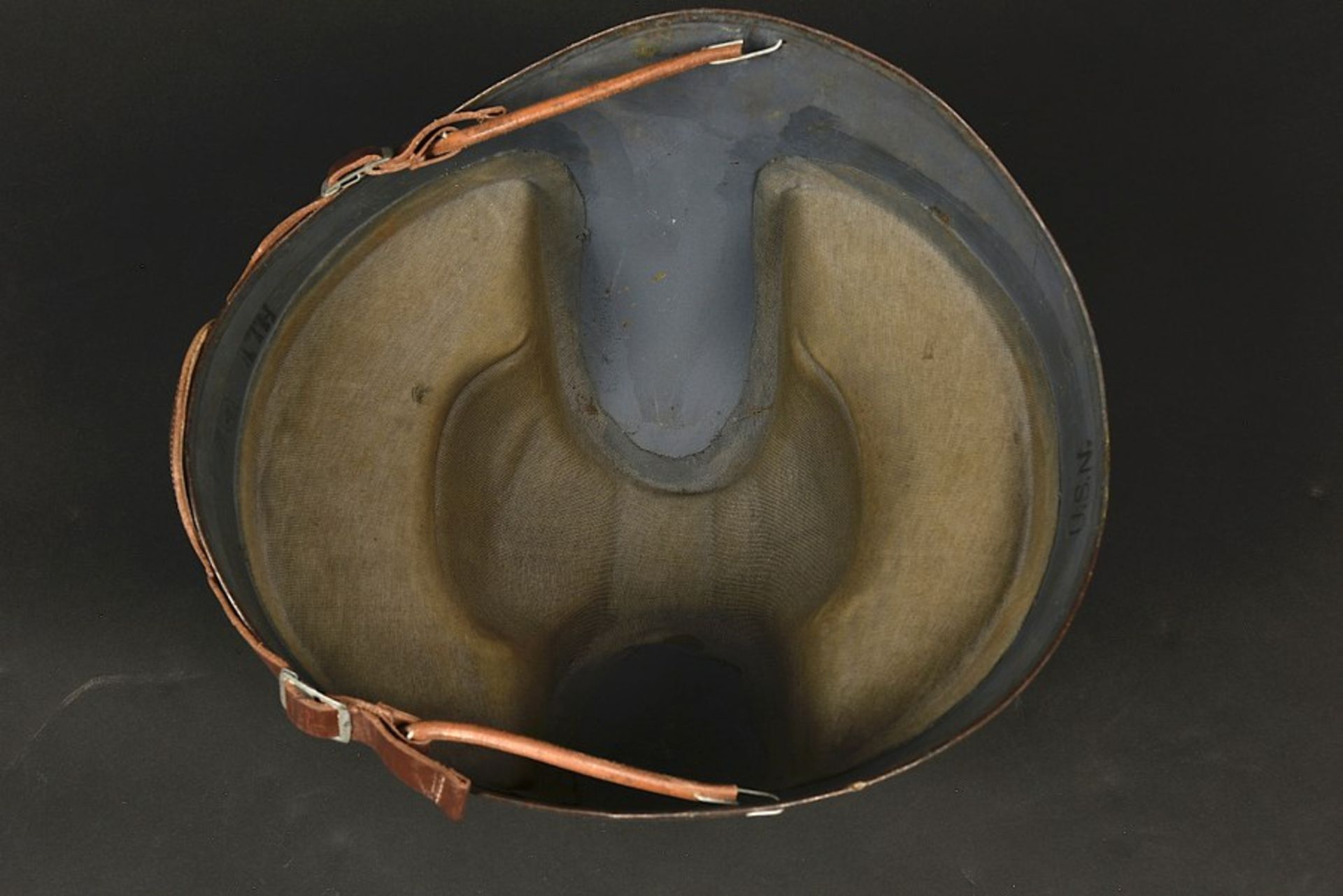 Casque de canonier de l'US Navy. Helmet of a US Naval ArtillerymanCoque en métal, peinture bleu à - Bild 3 aus 4