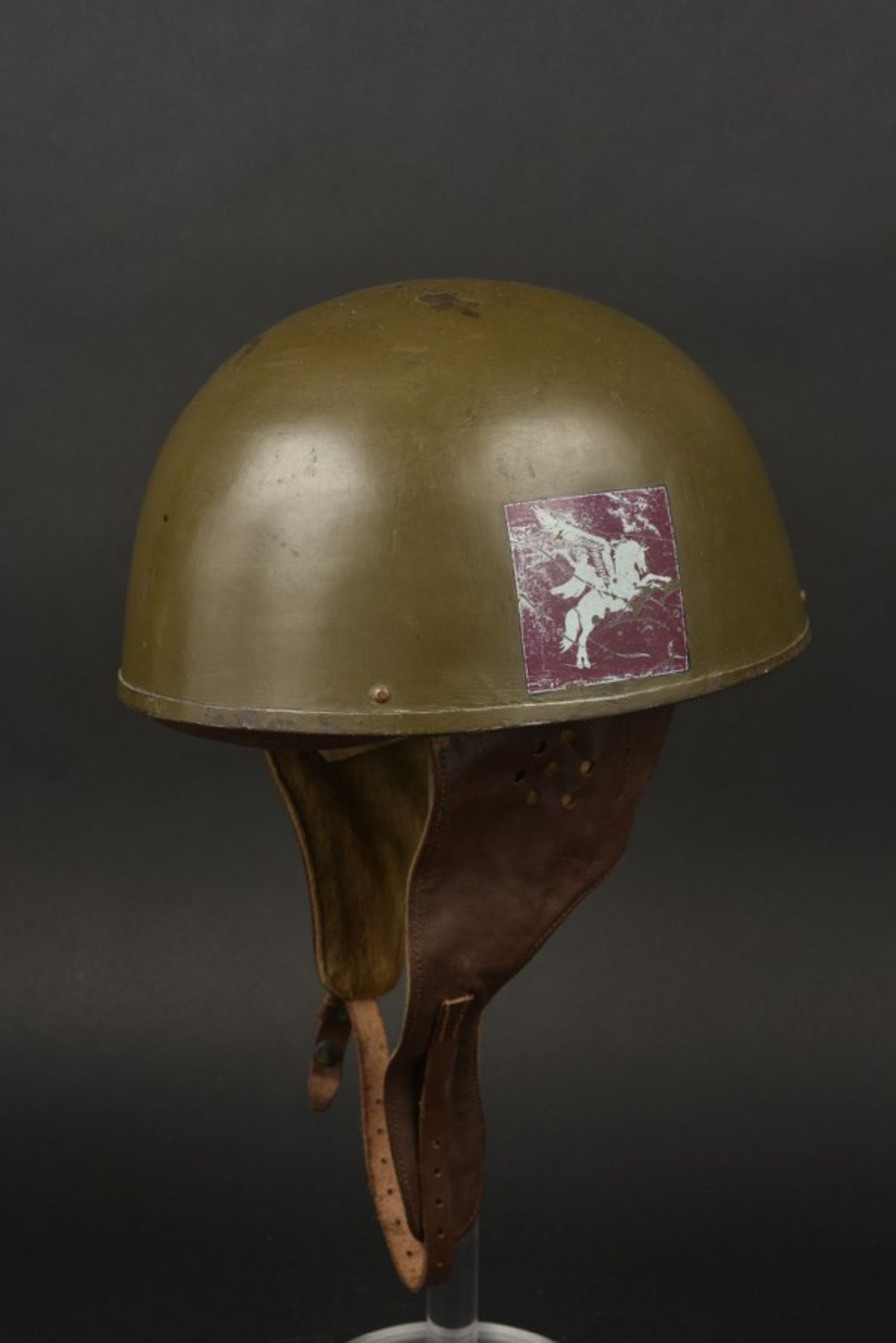 Casque de motocycliste de la 6ème Airborne britannique. Motorcycle helmet of the British 6th