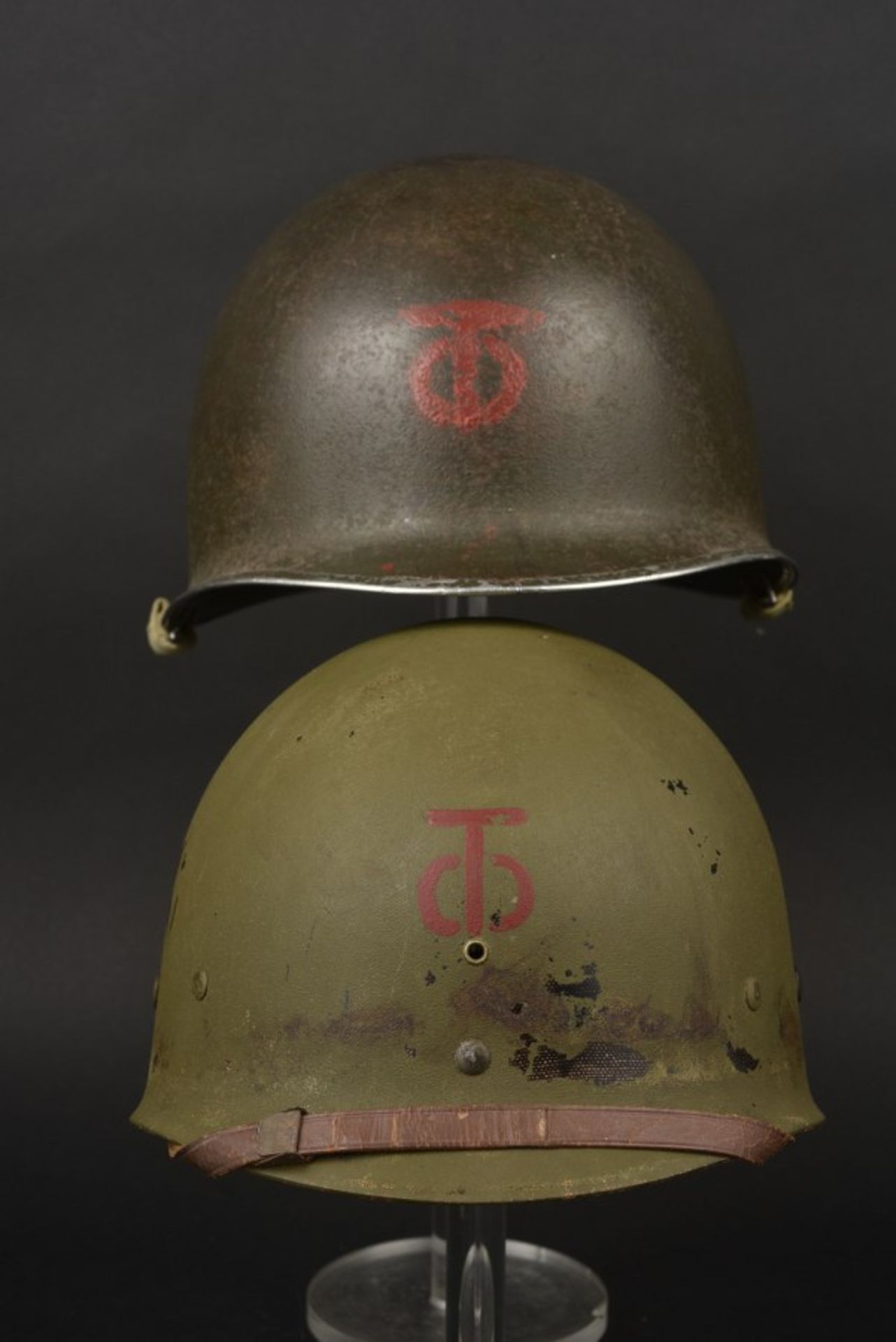 Casque de la 90TH US. Helmet of 90th ID US.Coque de casque USM1, fermeture du jonc de l'avant.