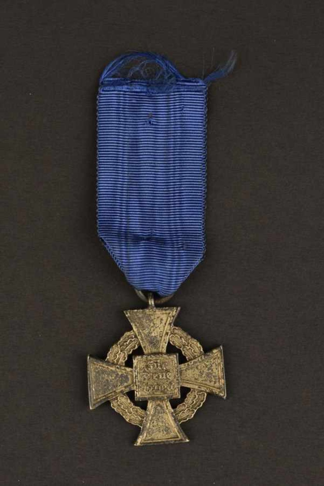 Médaille de serviceRuban bleu, présent et troué. Insigne fortement oxydé et sans marquages. A - Bild 2 aus 2