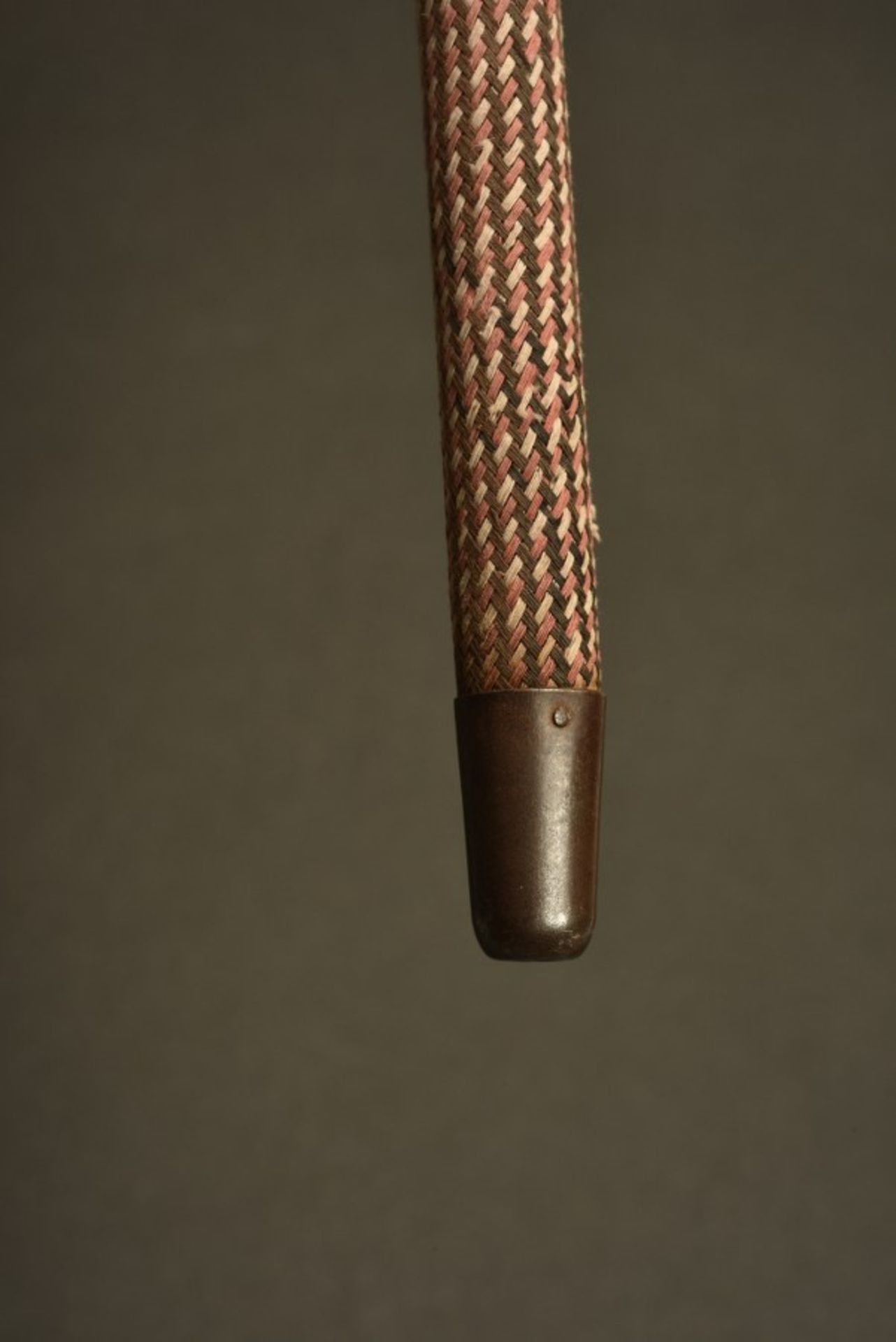 Canne de réserviste de l'aviationEn bois recouvert de tissu tressé noir/rouge/blanc. Glands - Bild 2 aus 4