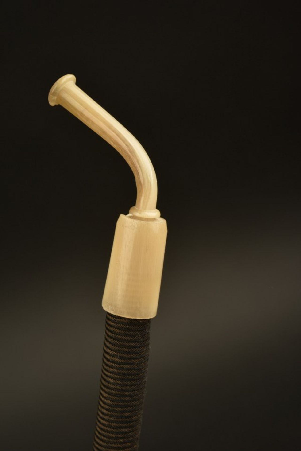 Pipe de réservistePetit modèle de pipe. Bois de cerf présent. Fourneau en porcelaine blanche, décoré - Bild 2 aus 4