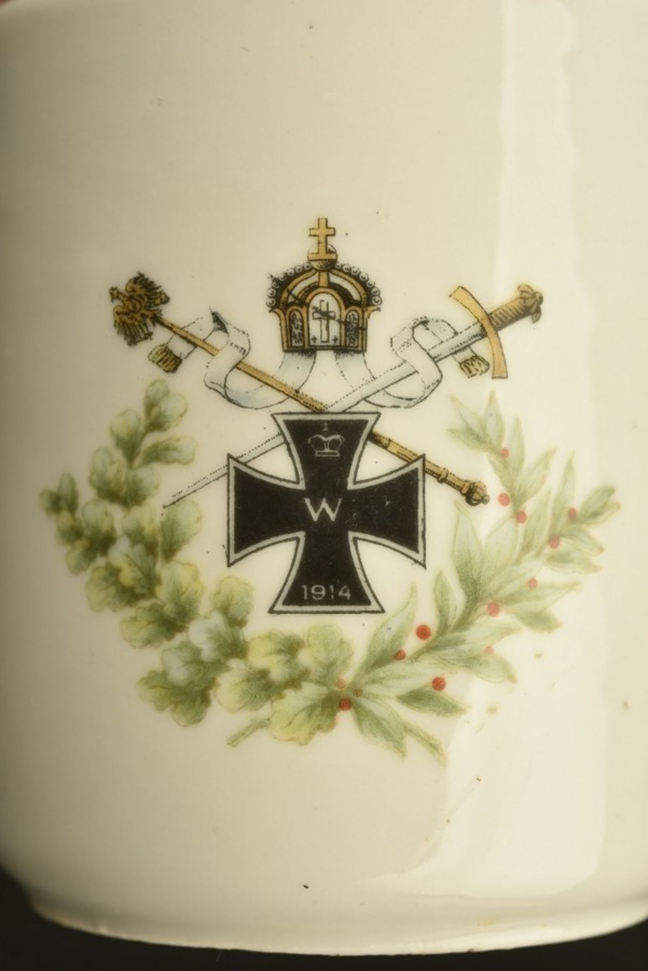 Tasses patriotiquesComprenant une tasse en porcelaine blanche, anse cassée, décorée d'une Croix de - Bild 3 aus 4