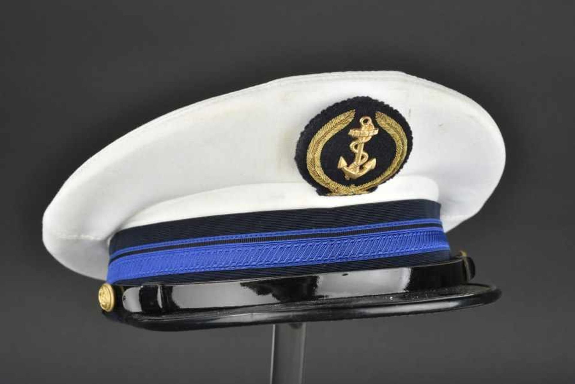 Ensemble de casquette de la Gendarmerie (après-guerre et contemporain) comprenant 2 gendarmerie de - Image 4 of 4