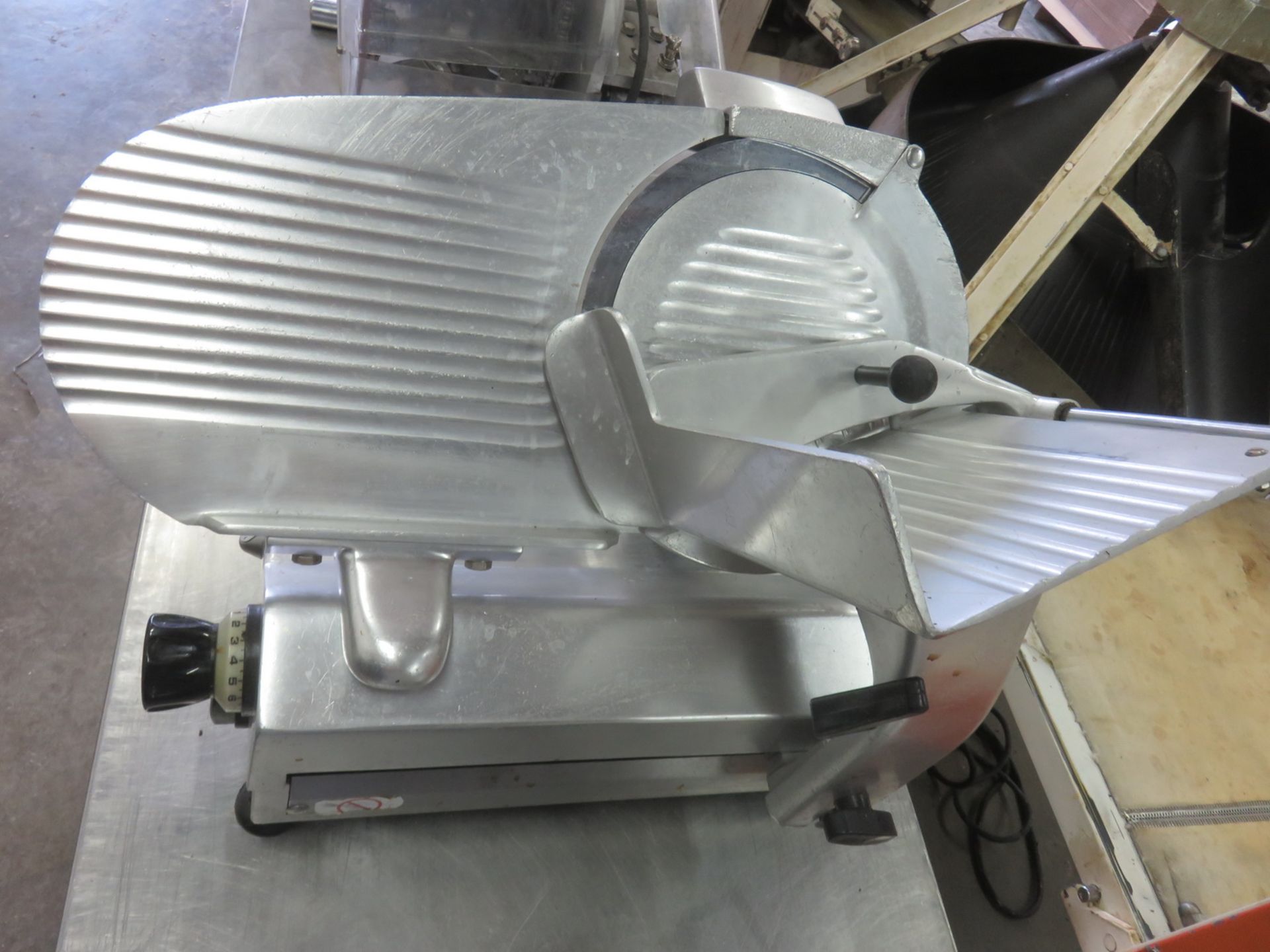 OMAS CX-MATIC 330/N AUTOMATIC GRAVITY SLICER, S/N 817 (110V) (MISSING 1 RUBBER FOOT)