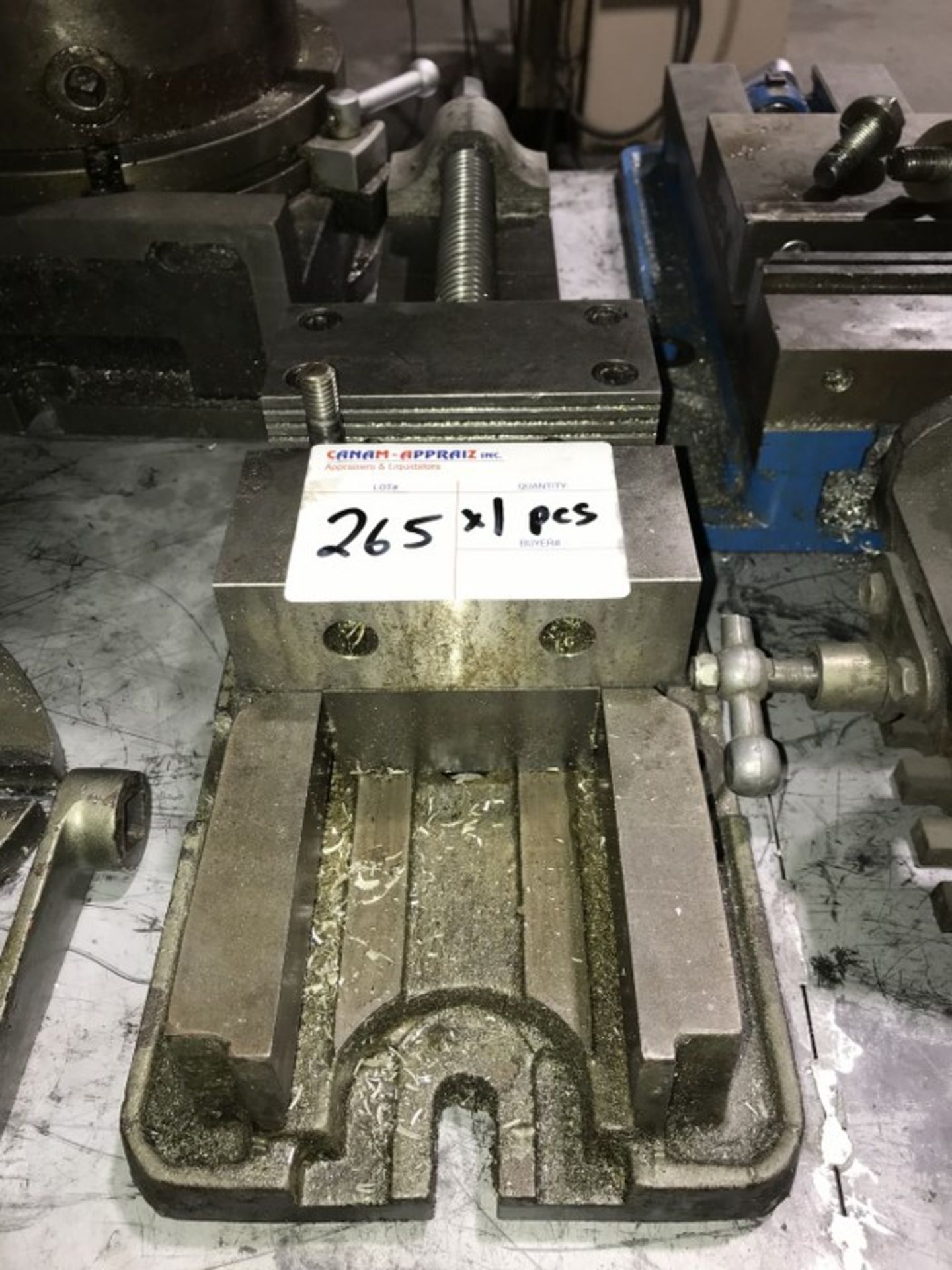 1 X MACHINE VISE