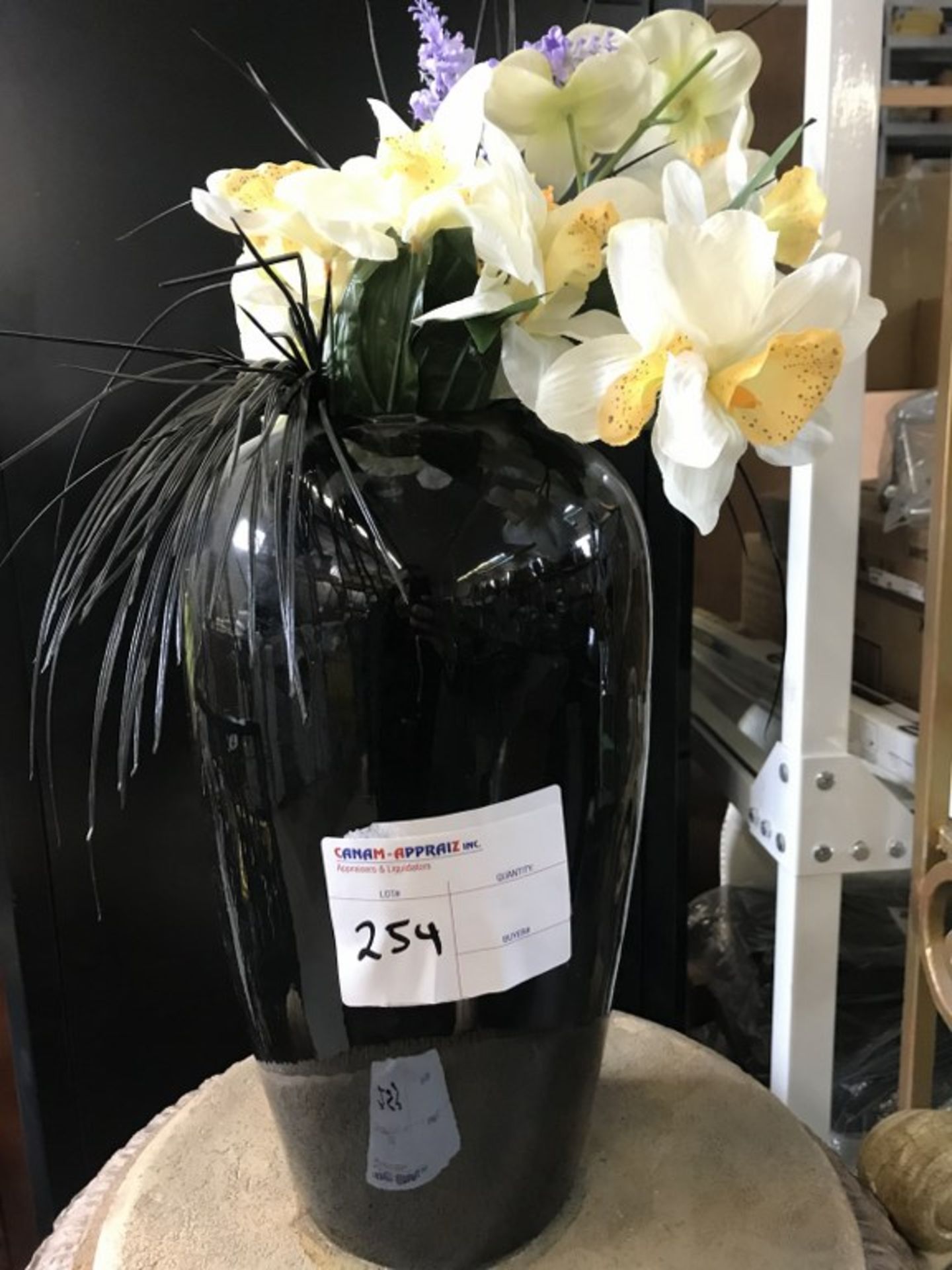 BLACK VASE W/ FAUX FLOWERS