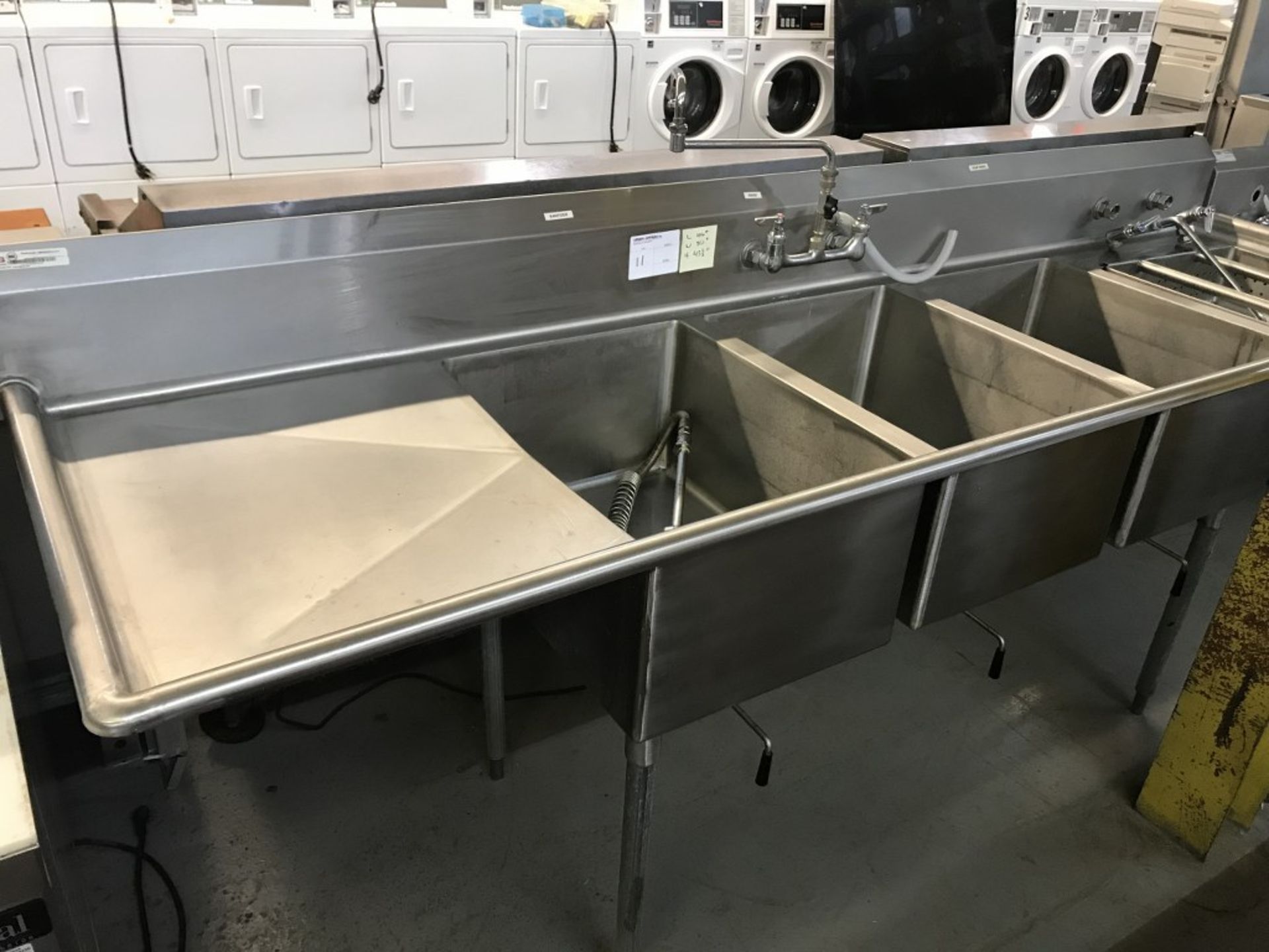 3 WELL - STAINLESS STEEL WASH SINK. 106"L X 30"W X 43.5"H