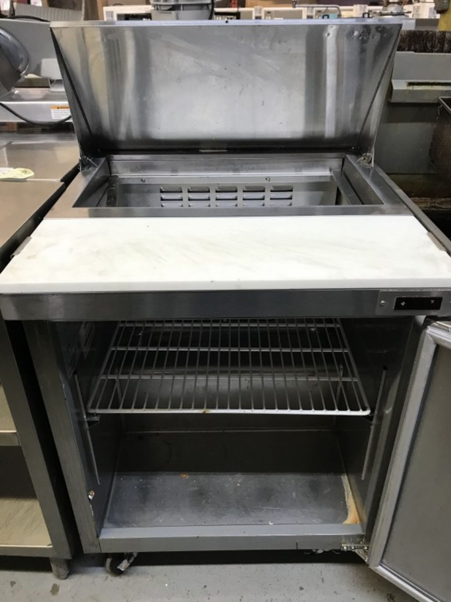 OMCAN - 1-DOOR SALAD/SANDWICH PREP TABLE. MODEL # SCL1. 28"L X 29.25"W X 42.5"H - Image 2 of 3