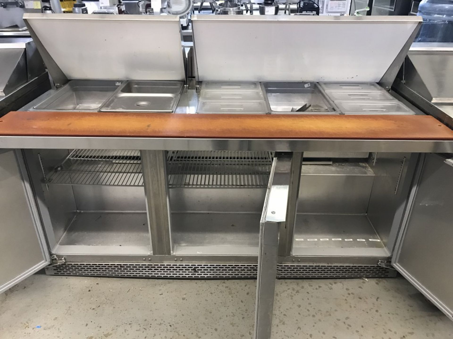 CONTINENTAL - 3-DOOR REFRIGERATED 72" MIGHTY TOP SALAD/SANDWICH PREP TABLE. MODEL # SW72-30M - Image 3 of 4