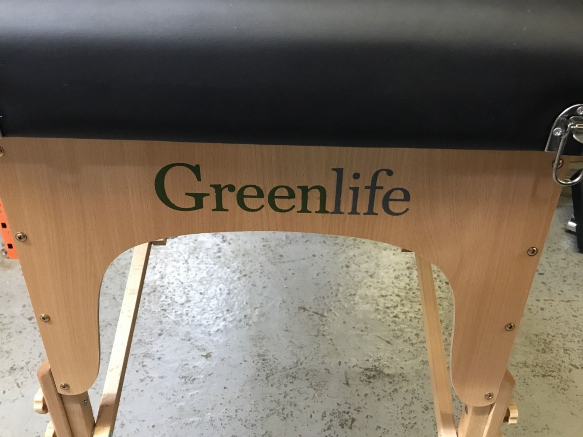 GREENLIFE - ADJUSTABLE LEATHER MASSAGE CHAIR - Image 3 of 3