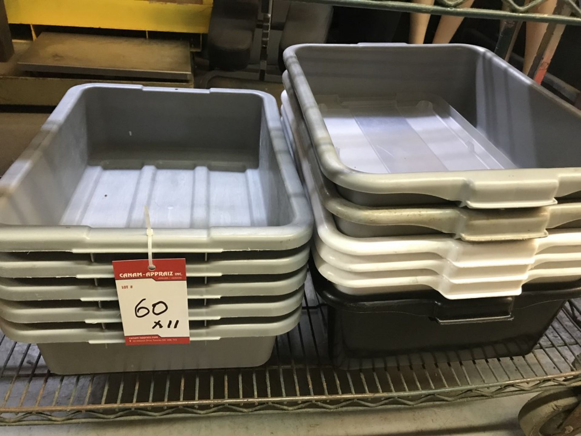 LOT OF BUSSING TRAYS - 11PCS