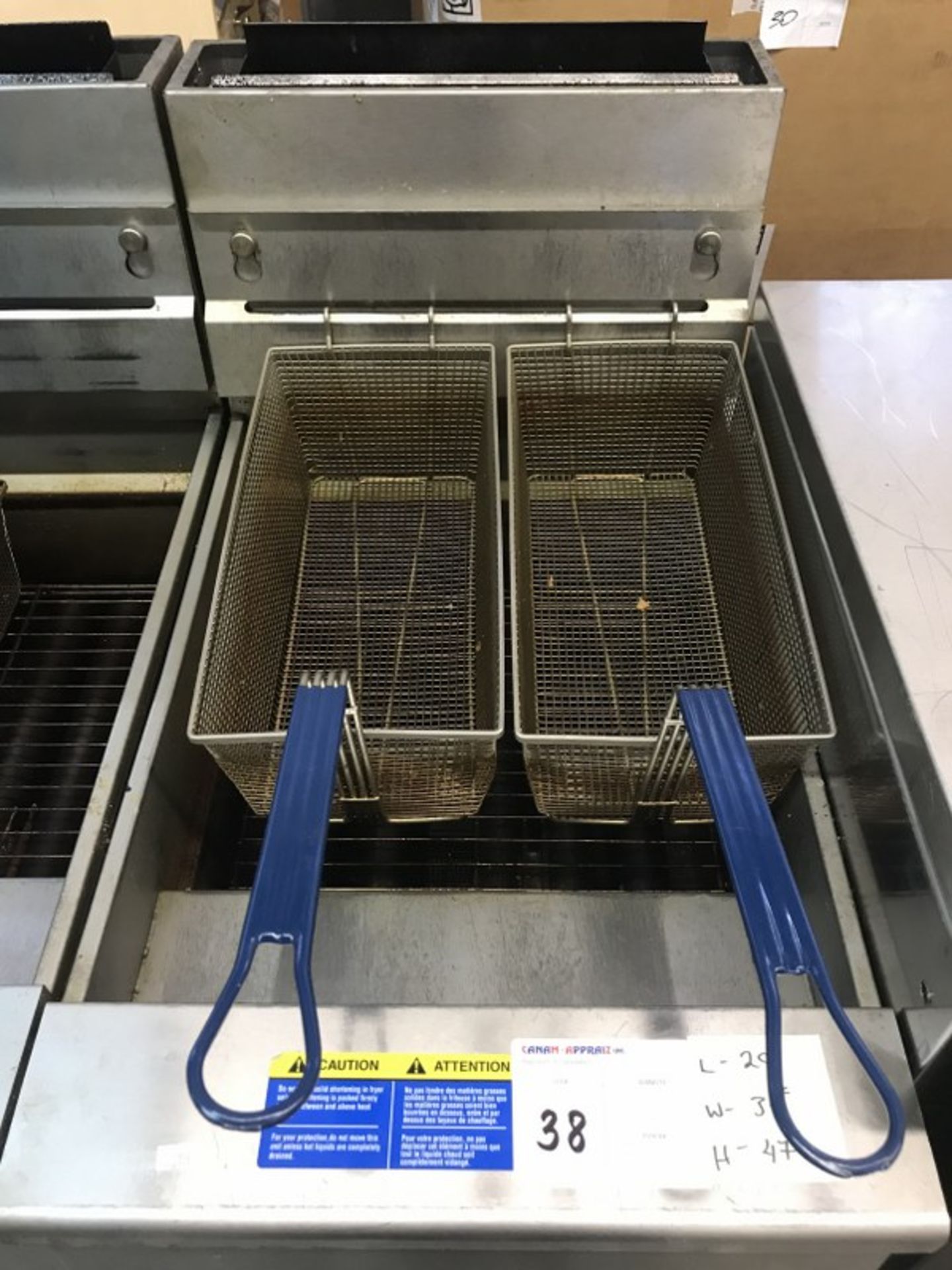 PITCO - MODEL: SG18 - STAINLESS STEEL FRYER. 34"X20"X47" - Image 2 of 4