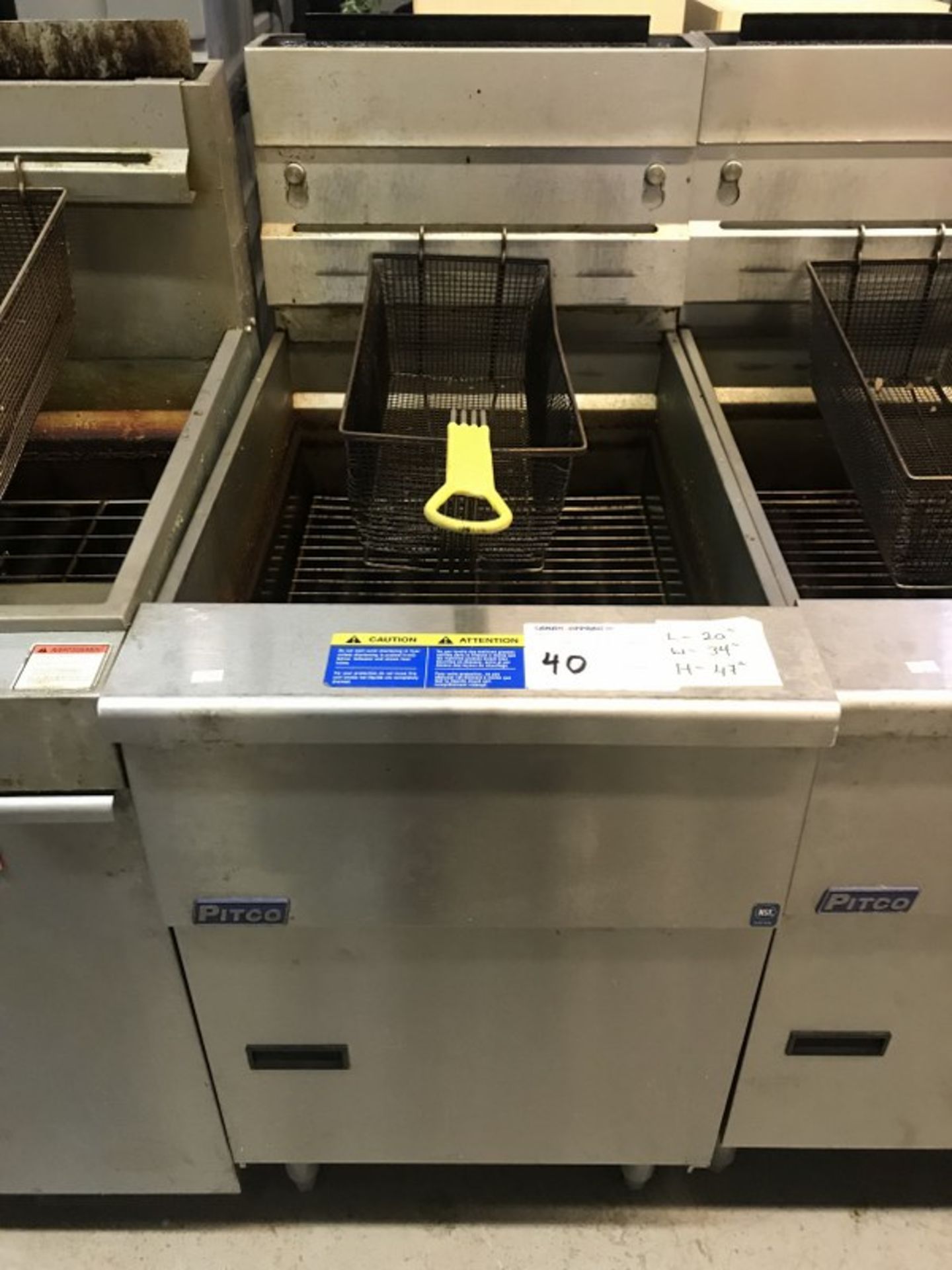 PITCO - MODEL: SG18 - STAINLESS STEEL FRYER. 34"X20"X47"