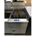 PITCO - MODEL: SG18 - STAINLESS STEEL FRYER. 34"X20"X47"