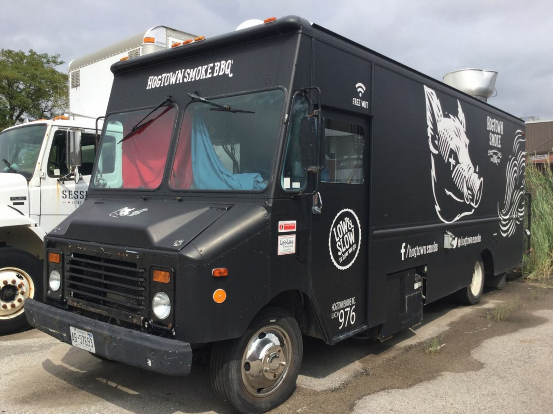 1993 GMC Gruman - Food Truck w/ 59,062 KM