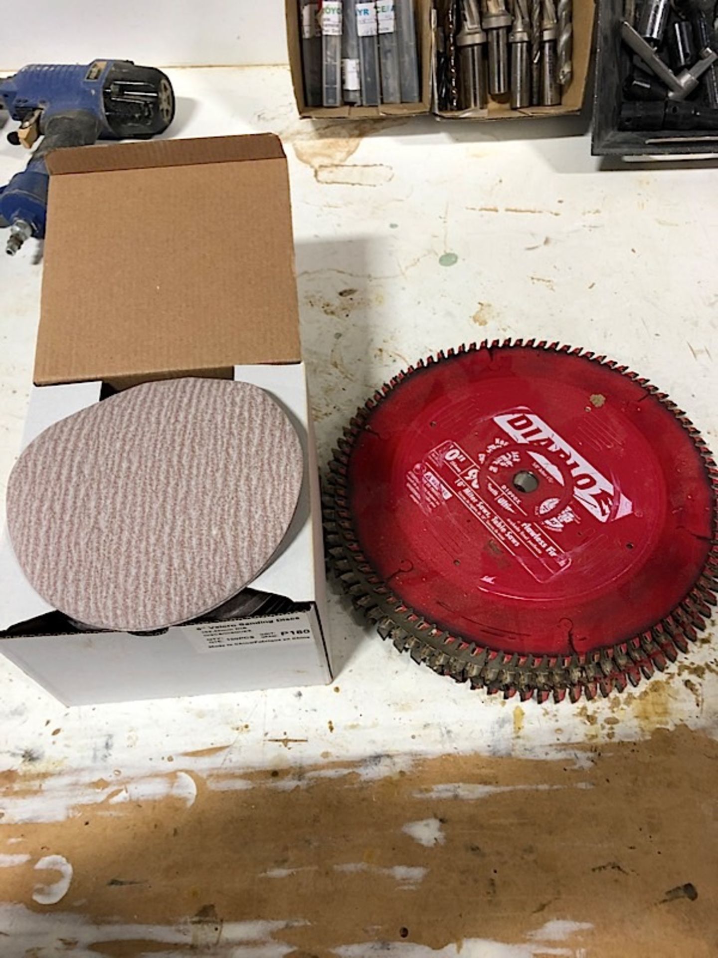 LOT OF SAW BLADES / SANDING PADS