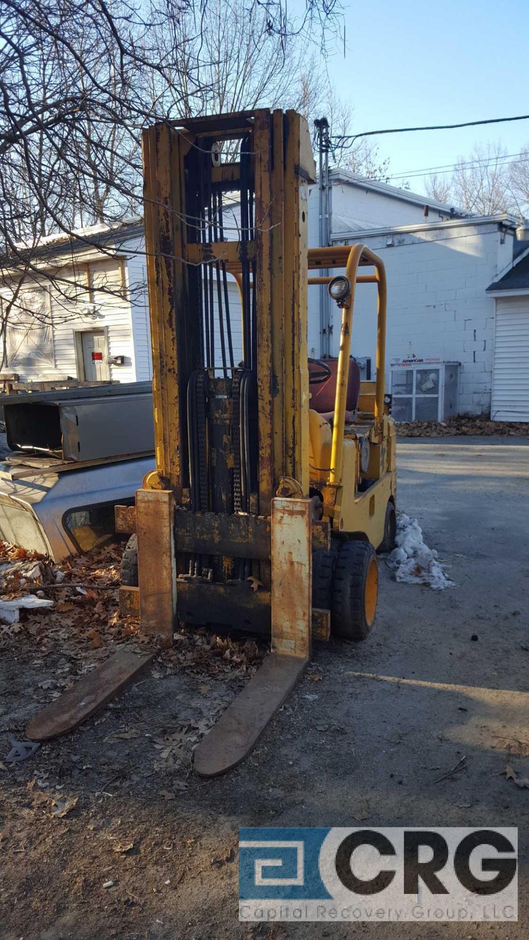 Caterpillar propane forklift, model, serial nos unavailable, 15000 # capacity, solid tires, 6386 - Image 2 of 2