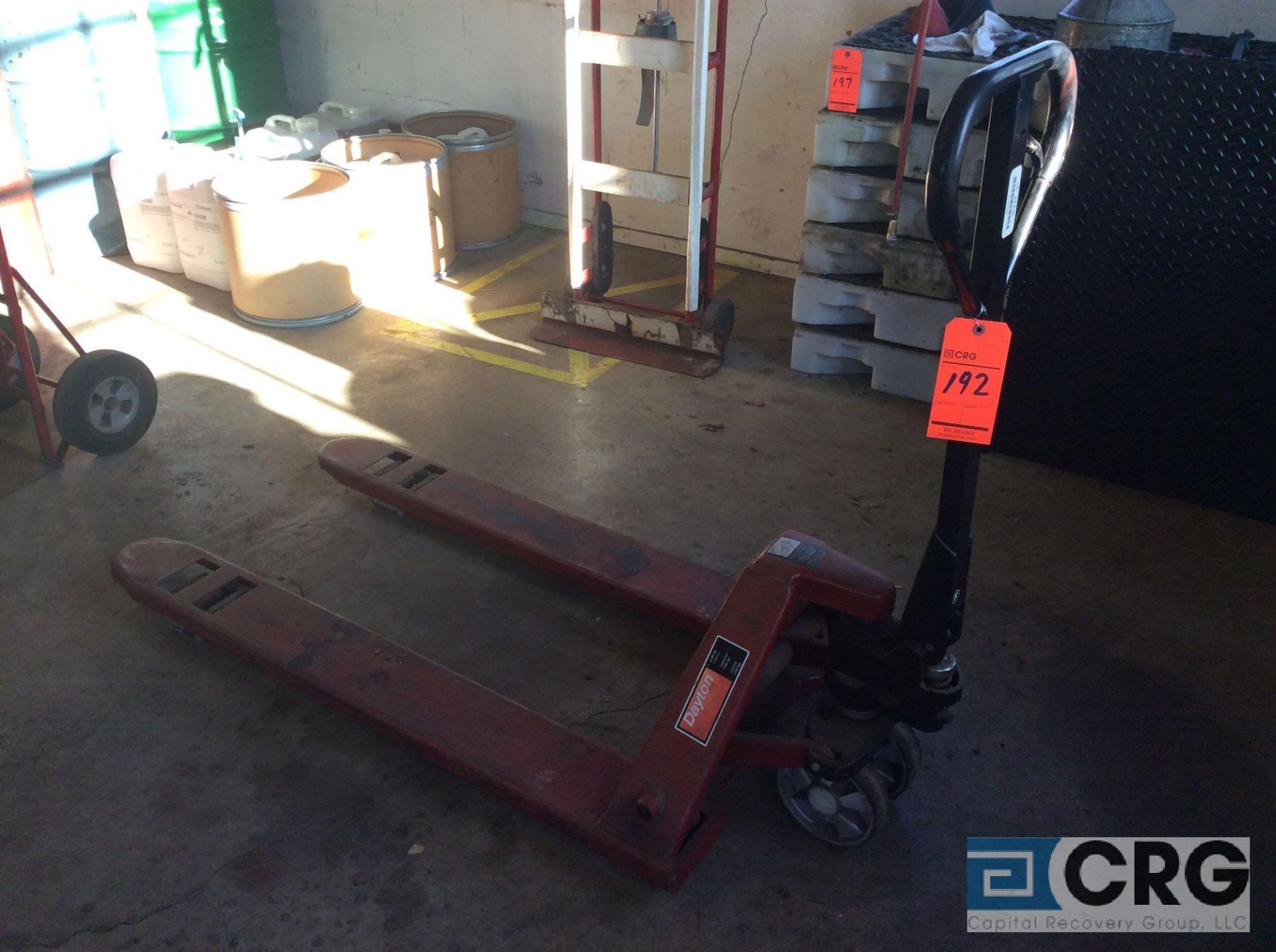 Dayton 6000 lb capacity pallet jack