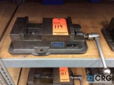 Kurt 6 inch Ang Lock milling machine vise