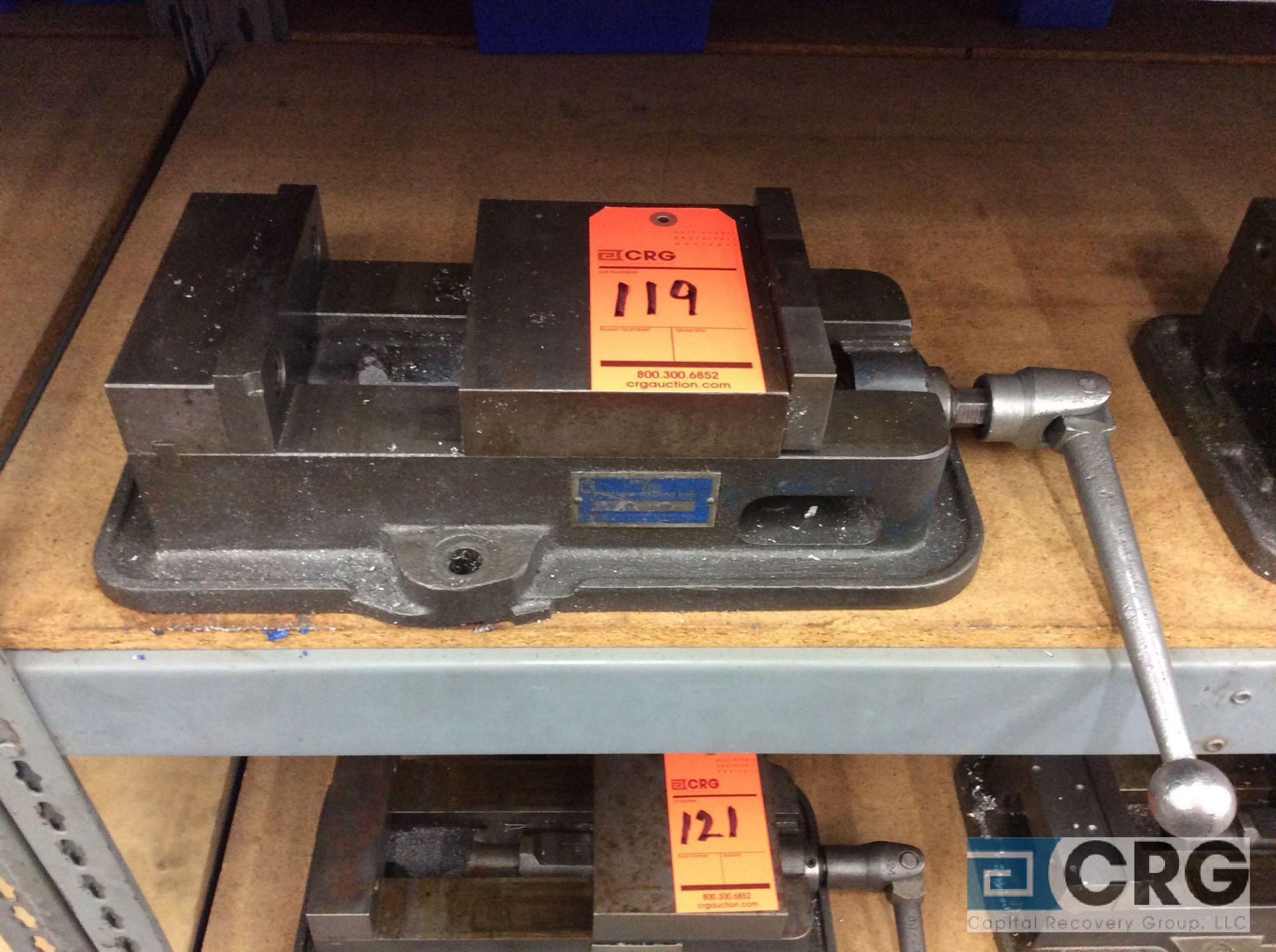 Kurt 6 inch Ang Lock milling machine vise