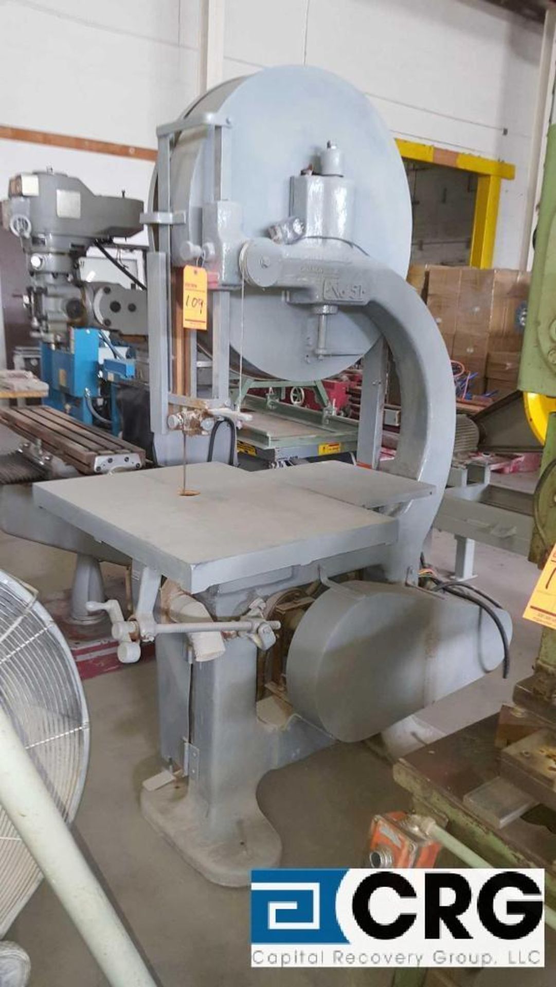 Jones No 51, 29 inch vertical band saw, model and serial unknown, very low usage, Stonequest