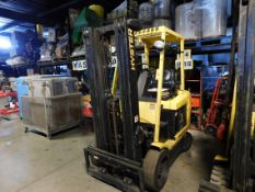 Hyster 36 volt electric forklift side shift, solid cushion tire, 3-stage, 189 in. high MAX, 4,700