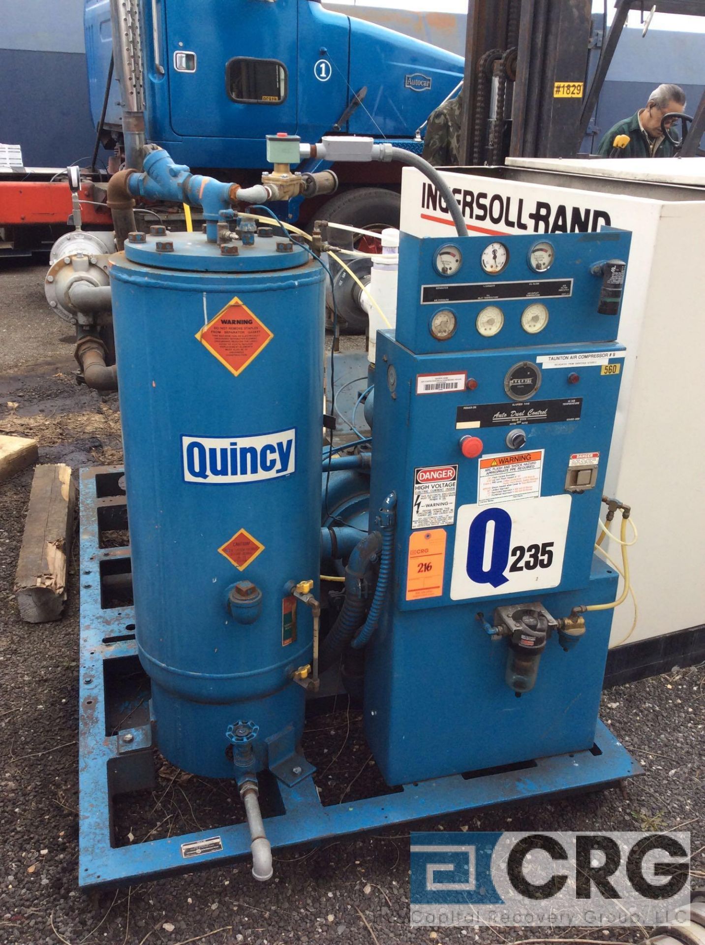 Quincy skid mount air compressor, 50 hp, mn Q235, sn 32060 (LOCATED HARRISON AVE)