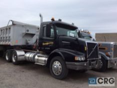 2003 Volvo VHD tractor UNL heavy haul, 465 Volvo, 18 speed, 46 rears, alum. wheels, alum. tanks, wet