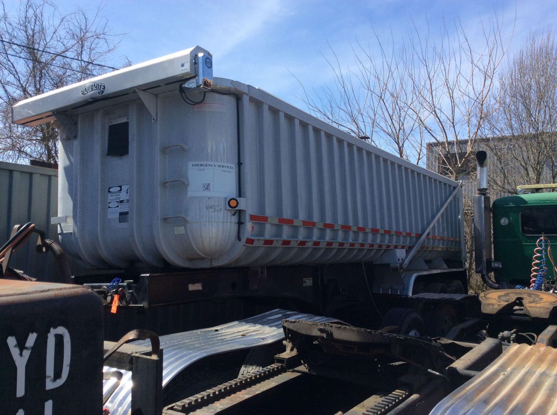 2000 Fruehauf triaxle Dump trailer, VIN 1JJU273F6YS699761 (LOCATED HARRISON AVE)
